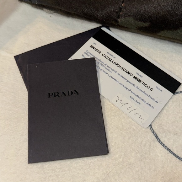 Prada pony hair Camouflage Tote Bag - Picture 3 of 16